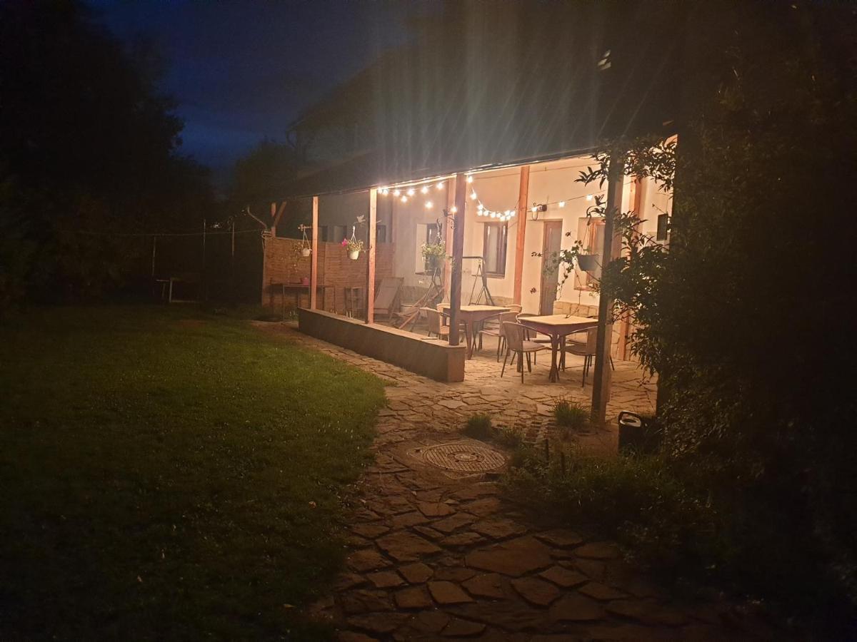 Studiorasnov Rîşnov Esterno foto