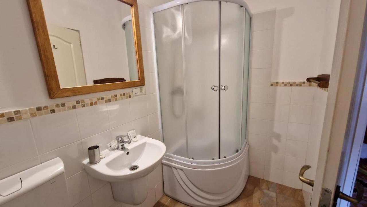 Studiorasnov Rîşnov Esterno foto